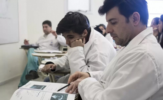 ¡Histórico! La UNJu inicia la carrera de Medicina en 2026 con docentes de Córdoba y un futuro brillante para Jujuy